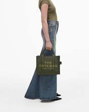Load image into Gallery viewer, Marc Jacobs The Leather Medium Tote Bag (Color 305)