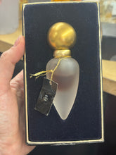Load image into Gallery viewer, Paloma Picasso Parfum 7.5ml / 0.25oz Spray in Box with Funnel – Classic