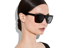Load image into Gallery viewer, Tom Ford Morgan FT0513 Sunglasses - 01W Shiny Black / Gradient Blue
