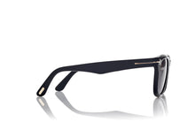 Load image into Gallery viewer, Tom Ford Kendel FT1076 Sunglasses - 01B Shiny Black / Gradient Smoke
